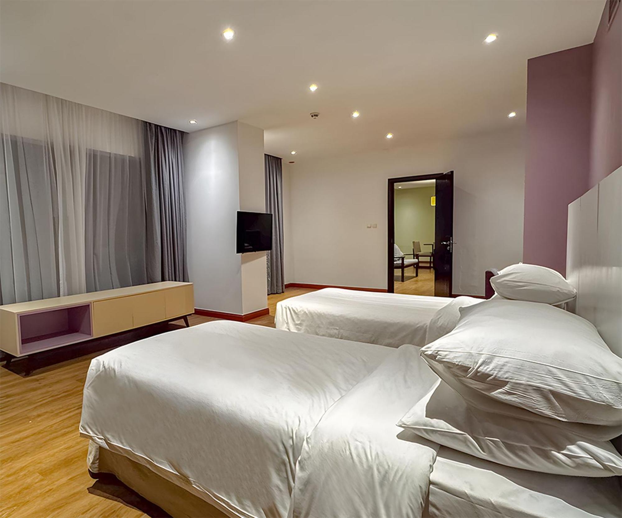Ramada Hotel&Suites by Wyndham Dubai JBR Bagian luar foto