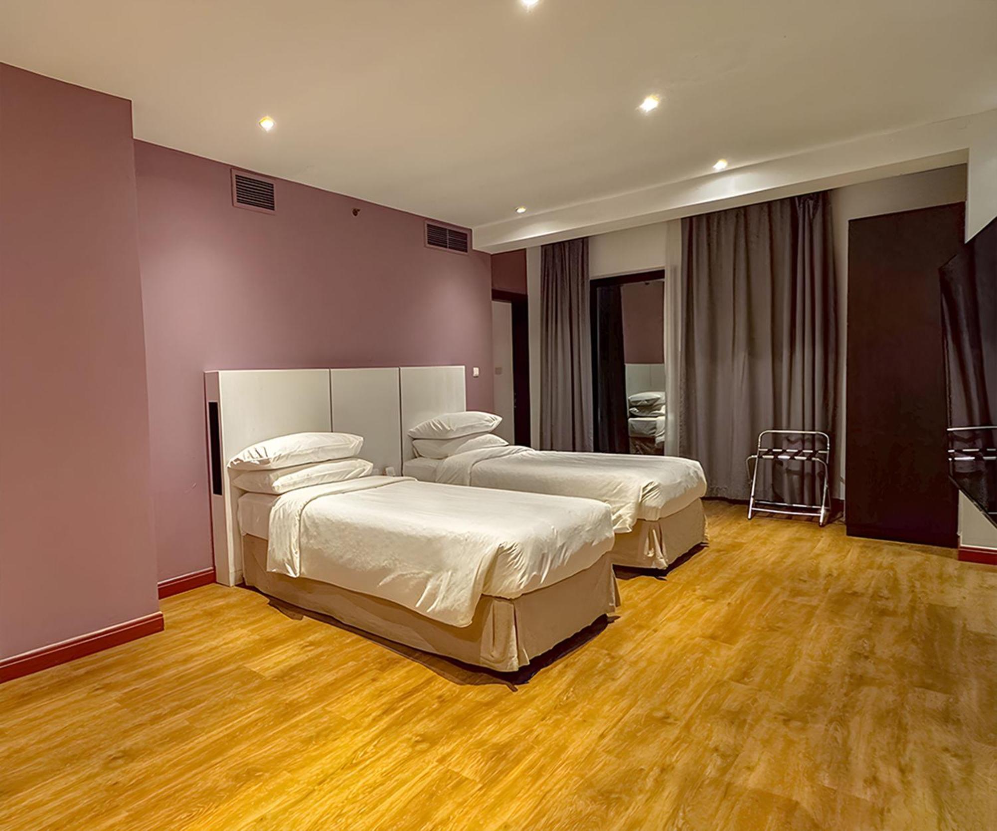 Ramada Hotel&Suites by Wyndham Dubai JBR Bagian luar foto